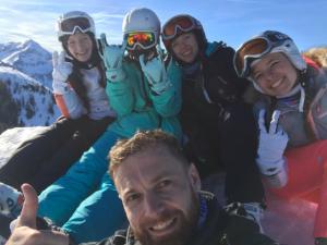 Obóz Chillout Narciarsko-Snowboardowy dla Młodzieży w Sercu Dolomitów, Region Folgarida 2025